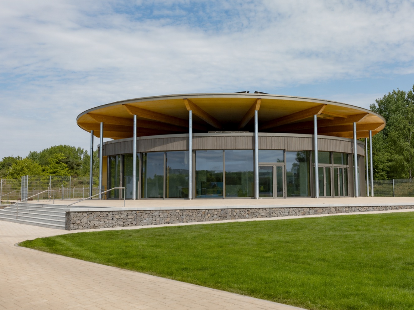 Natural swimming pool Winsen