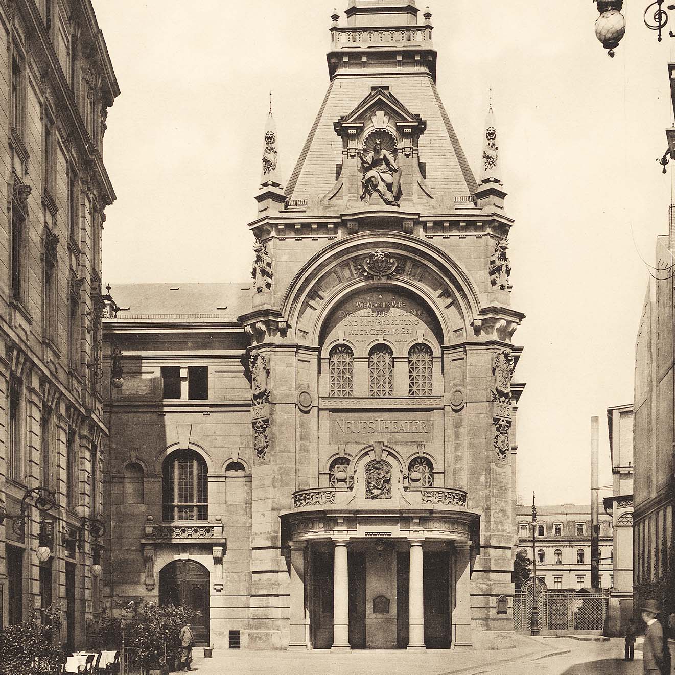 Theater am Schiffbauerdamm